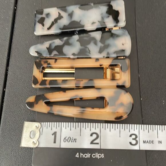 4 HAIR CLIPS BY HILDE & JO - Picture 3 of 4